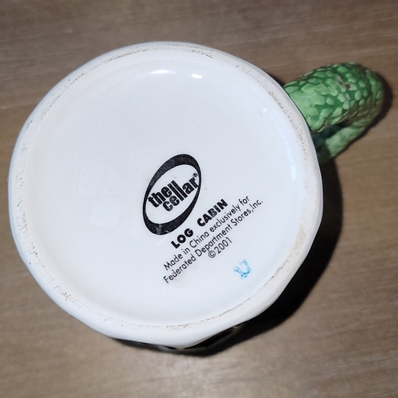 The Cellar Log Cabin Christmas Scultped Mug - Picture 6 of 6